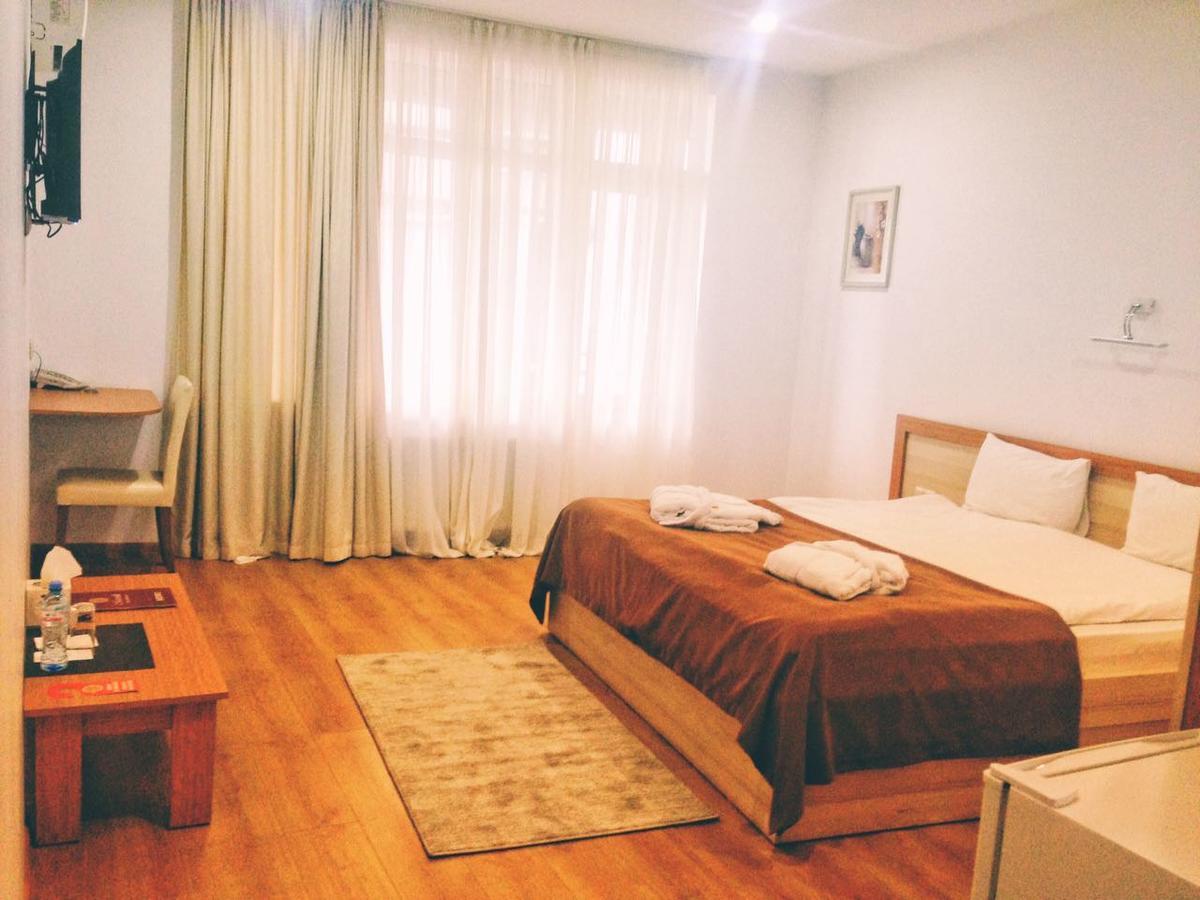 Hotel Marseille Batumi Exteriér fotografie